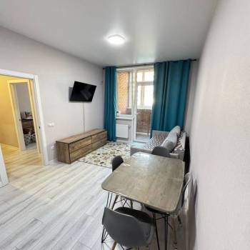 Продается 1-комнатная квартира, 44 м²