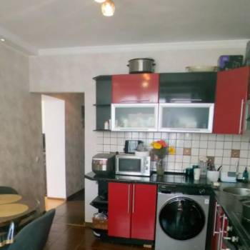 Продается 1-комнатная квартира, 52 м²
