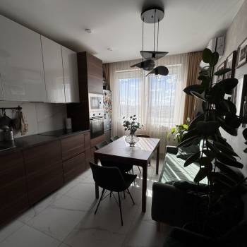 Продается 2-х комнатная квартира, 62,7 м²