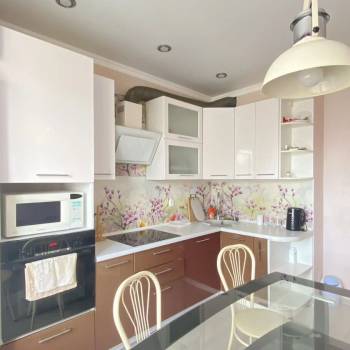 Сдается 2-х комнатная квартира, 60 м²