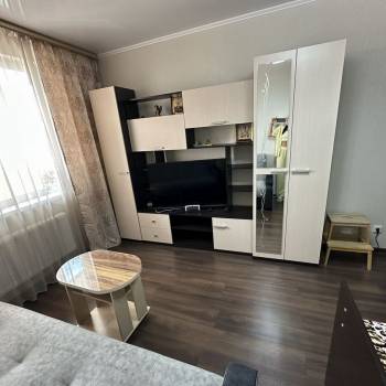 Сдается 1-комнатная квартира, 41 м²