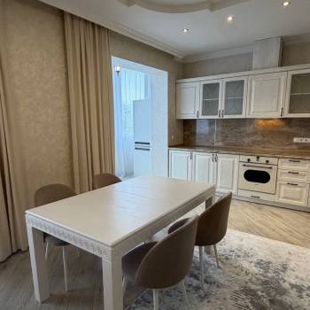 Продается 3-х комнатная квартира, 101 м²