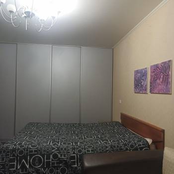 Сдается 1-комнатная квартира, 38 м²