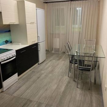 Сдается 1-комнатная квартира, 42 м²
