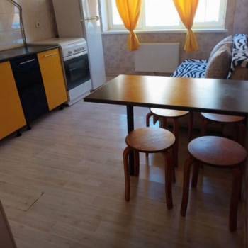 Сдается 1-комнатная квартира, 35 м²