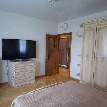 Продается 2-х комнатная квартира, 80,6 м²