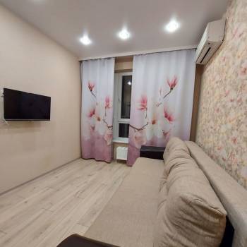 Сдается 1-комнатная квартира, 42 м²