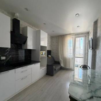 Сдается 1-комнатная квартира, 43 м²