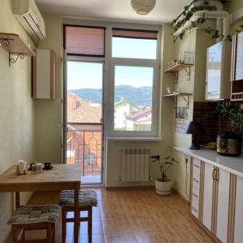 Продается 1-комнатная квартира, 43 м²