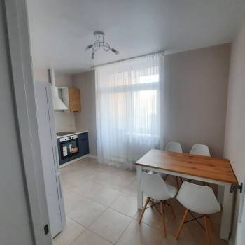 Сдается 2-х комнатная квартира, 63,8 м²