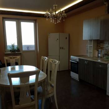 Сдается 2-х комнатная квартира, 70 м²