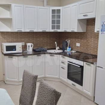 Сдается 1-комнатная квартира, 50 м²