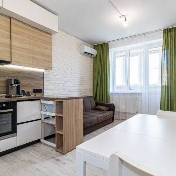Продается 1-комнатная квартира, 42,4 м²