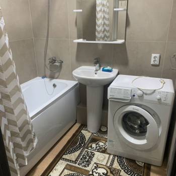 Сдается 1-комнатная квартира, 55 м²
