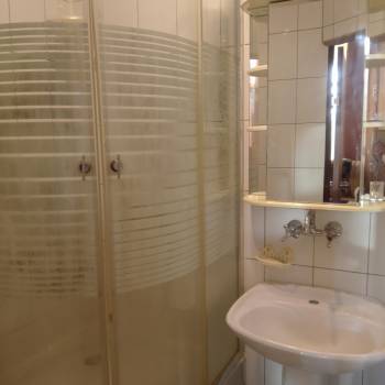 Сдается 2-х комнатная квартира, 77 м²