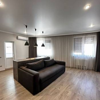 Сдается 1-комнатная квартира, 41 м²