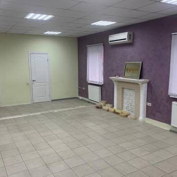 Сдается Нежилое помещение, 120 м²