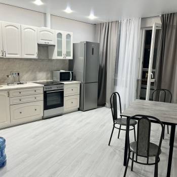 Сдается 2-х комнатная квартира, 70 м²