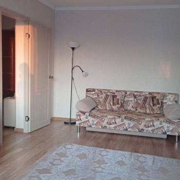 Продается 1-комнатная квартира, 37,5 м²