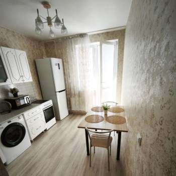 Продается 1-комнатная квартира, 36 м²