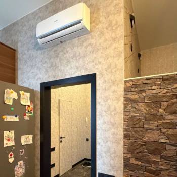 Продается 1-комнатная квартира, 52 м²
