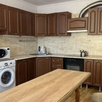 Сдается 2-х комнатная квартира, 65 м²