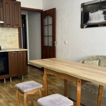 Сдается 2-х комнатная квартира, 65 м²