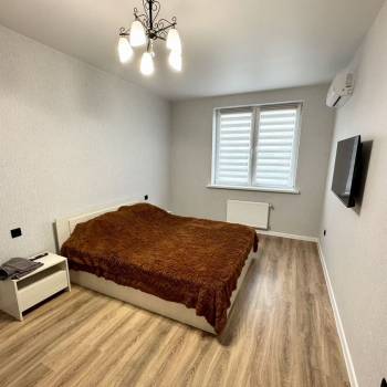 Сдается 1-комнатная квартира, 42 м²