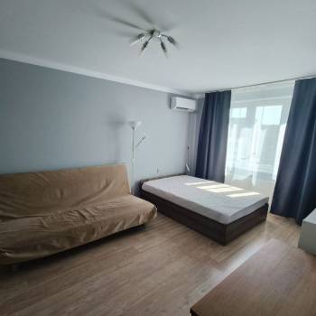 Сдается 1-комнатная квартира, 39 м²