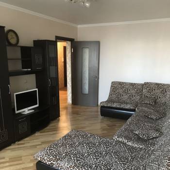 Сдается 2-х комнатная квартира, 60 м²