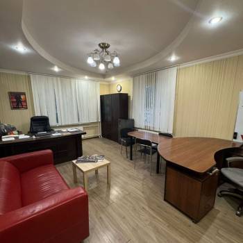 Продается Нежилое помещение, 68 м²