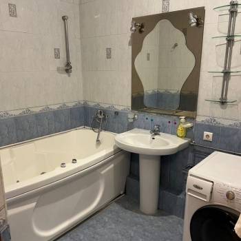 Продается 3-х комнатная квартира, 201,5 м²