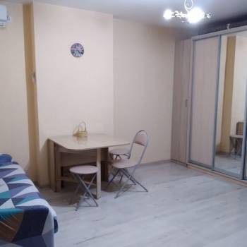 Продается 1-комнатная квартира, 44 м²