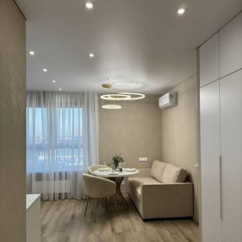 Сдается 1-комнатная квартира, 42 м²