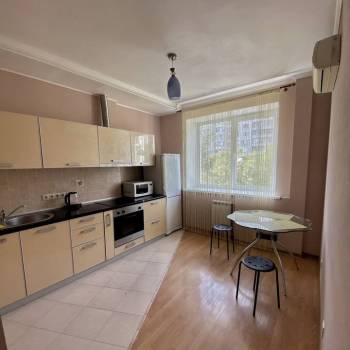Сдается 1-комнатная квартира, 47 м²