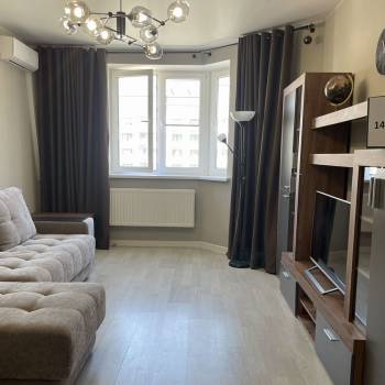 Сдается 1-комнатная квартира, 42 м²