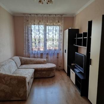 Сдается 2-х комнатная квартира, 42 м²