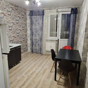 Сдается 1-комнатная квартира, 43 м²
