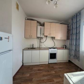 Продается 1-комнатная квартира, 41,7 м²
