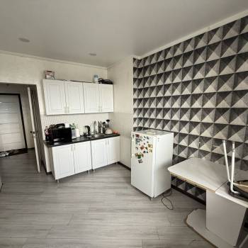 Продается 1-комнатная квартира, 38 м²