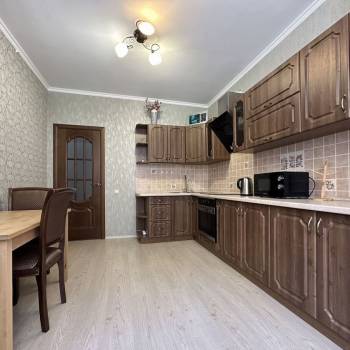 Сдается 2-х комнатная квартира, 67 м²