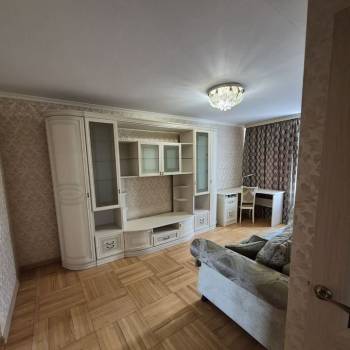 Продается 3-х комнатная квартира, 57 м²