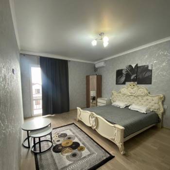 Продается Дом, 400 м²