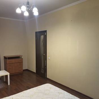 Сдается 1-комнатная квартира, 43 м²