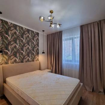 Сдается 1-комнатная квартира, 42 м²