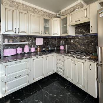 Продается 1-комнатная квартира, 55 м²
