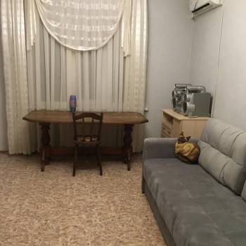 Сдается Многокомнатная квартира, 80 м²