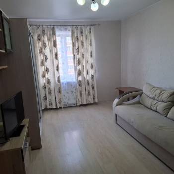 Сдается 1-комнатная квартира, 37 м²