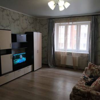 Сдается 1-комнатная квартира, 40 м²