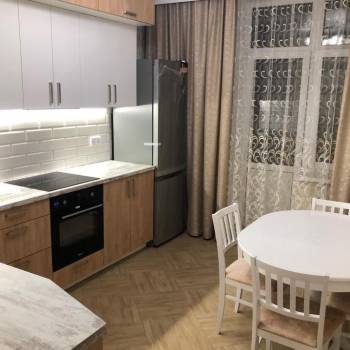 Сдается 1-комнатная квартира, 41 м²